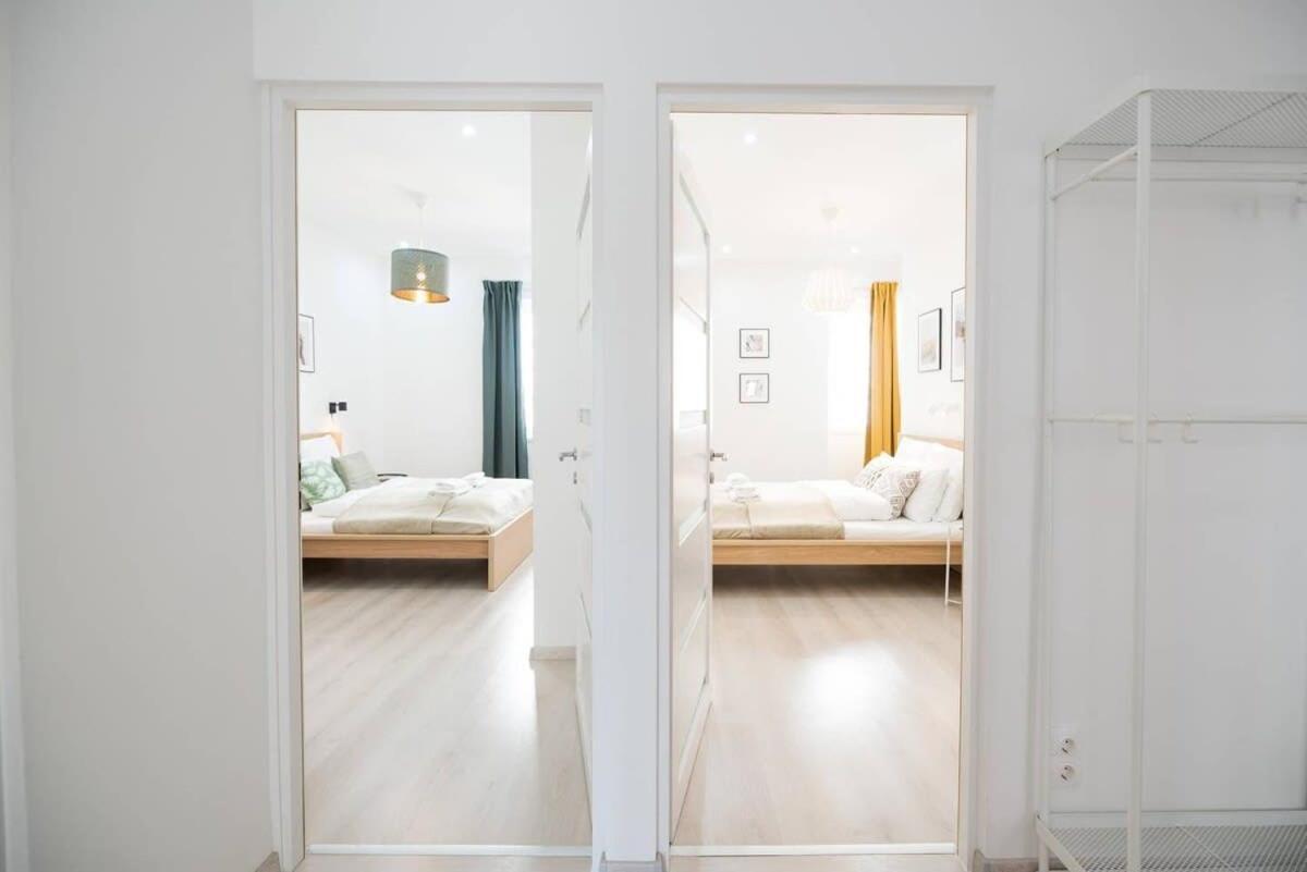 Trendy Central Apartment At Castle Budapest Exterior photo